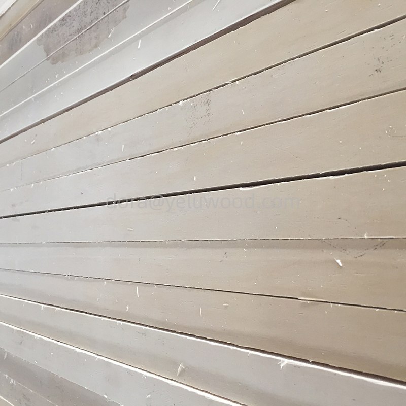 Strong Poplar LVL Plywood Panels for Commercial Furniture, Structural Beams, and Bed Slats - Laminated Veneer Lumber - 1