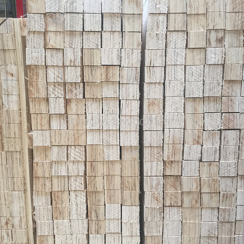 Lightweight Poplar LVL Plywood Sheets for Furniture, Scaffolding, and Packaging Timber - Laminated Veneer Lumber - 3